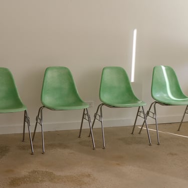 Set of 4 Mint Green Fiberglass Shell Chairs 
