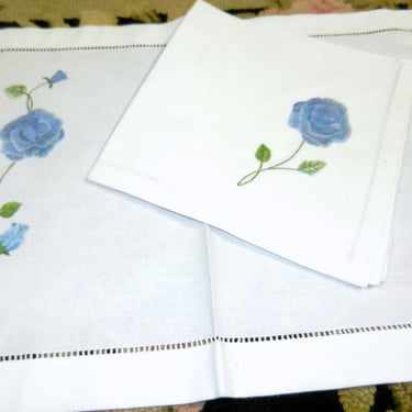 Sale~ Handmade in Paris France~ MAJOLIQUE BRODERIES~ Set of 4 Placemats Napkin Set~Vintage Embroidered Floral Silk Work~ White Tablescape 