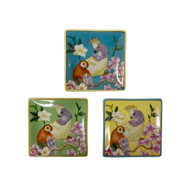 Lot of 3 Parrot Bird Graphic Square Color Porcelain Small Plates ws2447E 