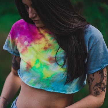Tie Dye Crop Top — One of a Kind Sexy Belly Shirt — Size Small 