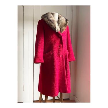 1950s True Red Wool Swing Coat with Mink Fur Collar and deep pockets- size small 