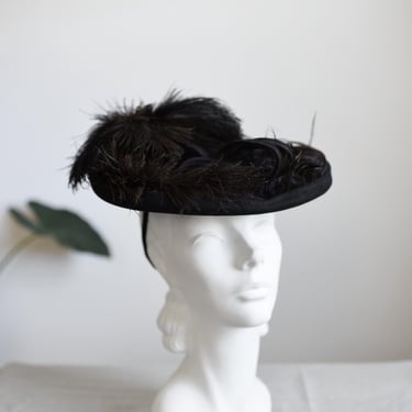 1940s Ostrich Feather Tilt Hat New York Creation 