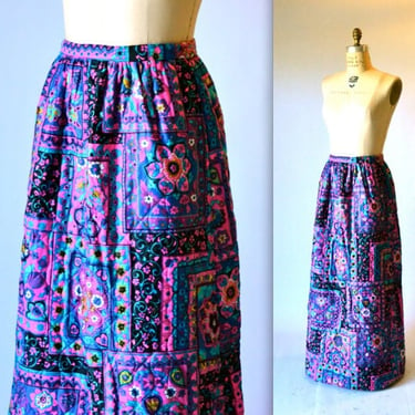 70s Vintage Boho Printed Skirt Quilted Long Maxi Skirt with Psychedelic Print// 70s Boho Festival Quilted Skirt Folklore Print PInk Blue 