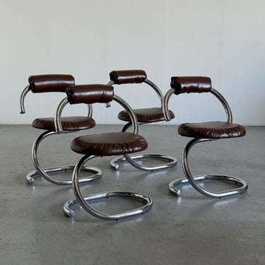 1 of 4 Curved Space Age Chromed Chairs in style of 'Cobra' Chairs by Giotto Stoppino, 1970s Italy 