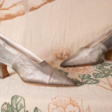 1910s Shoes - Size 7 1/2  - Gorgeous Edwardian Dazzling Metallic Silver Lamé Evening Shoes with Louis Heels 