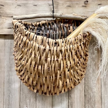 Large Hanging Basket with Twig Handle Rustic Wall Basket Decor Outdoor Woven Basket Flowers Greens Fall Modern Farmhouse Handmade 