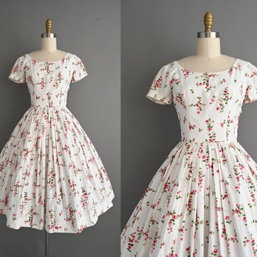 1950s vintage dress | White Cotton Pink Floral Print Dress | XS Small | 