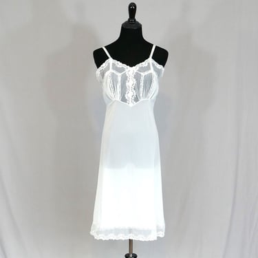 40s 50s Off-White Dress Slip - Lace Trim and Pleats - Nylon Full Slip - Triquette - Vintage 1940s 1950s - Size 34 or snug 36 