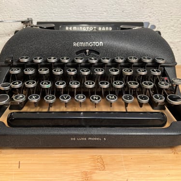 1947 Remington Deluxe Model 5 Typewriter with Owner's Manual, Nicely Working 