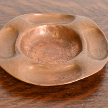 Signed Gustav Stickley Arts & Crafts Hammered Copper Ashtray or Catchall