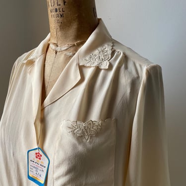 Vintage deadstock cream silk blouse | elegant Chinese hand embroidered silk shirt, S 