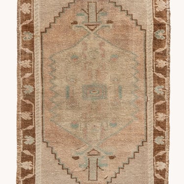 Vintage Turkish Mini Rug No. 711 | 1'9 x 3'