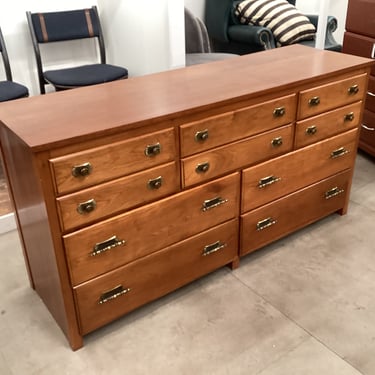 Lowboy 10-Drawer Dresser