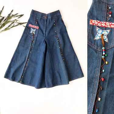 SIZE XS 1970s High Waisted Hippie Denim Culotte Jeans / 70s Beaded & Appliqué Skirt Shorts / Vintage Wide Leg Cropped Pants 
