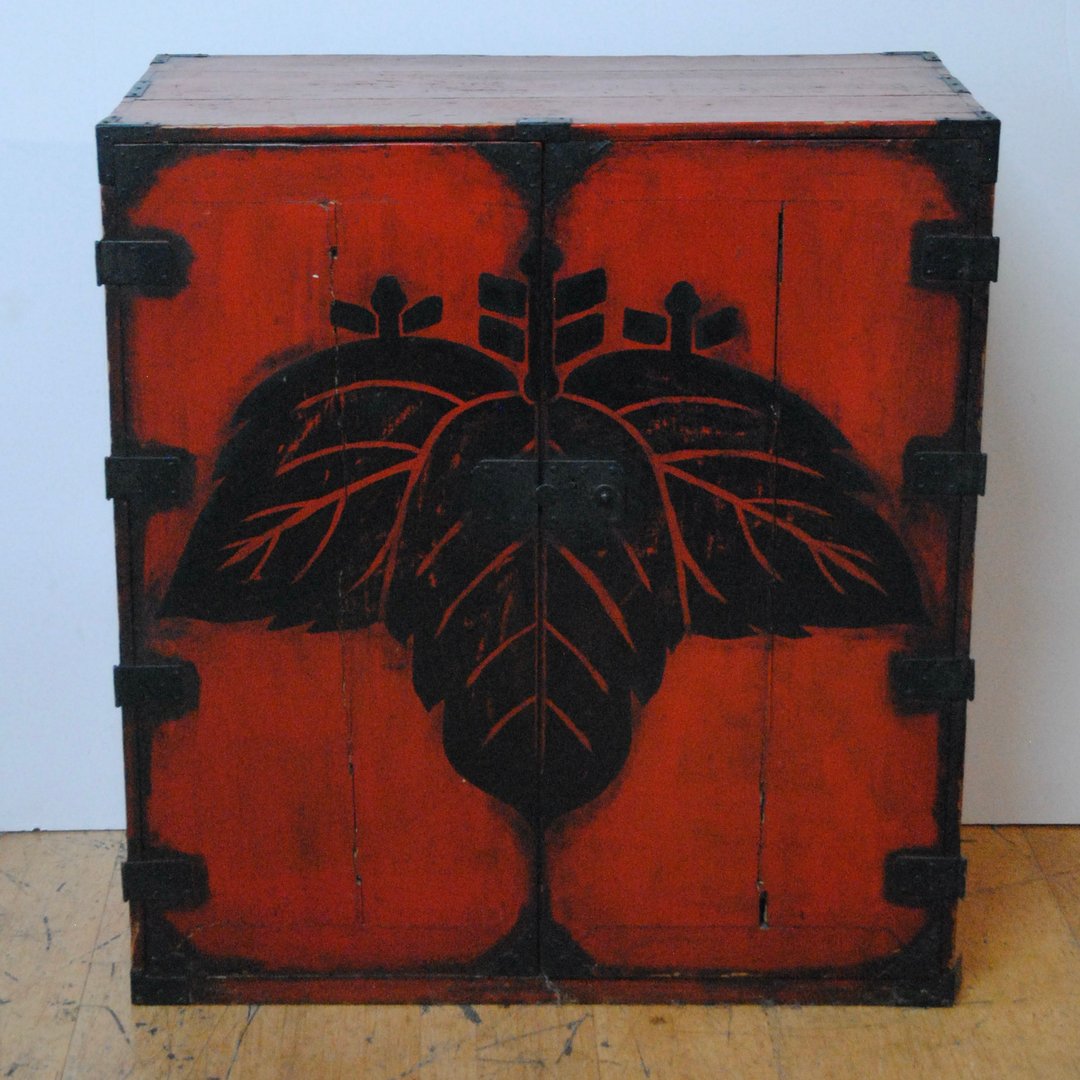 1920s Japanese Tansu Chester Drawers⁣ Katz Modern Berkeley, CA