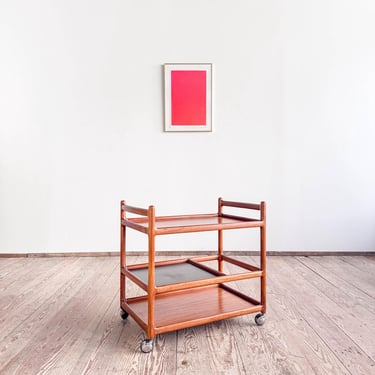 Danish Mid-Century Design trolley or Bar Cart in Teak by Johannes Andersen for Silkeborg, Danish Design, 1950s 