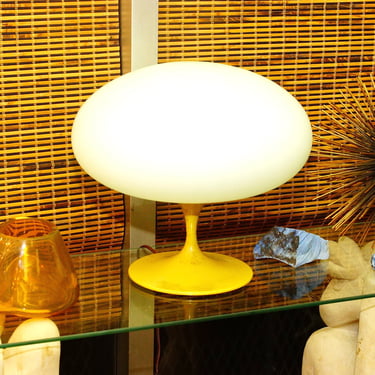 Vintage RARE MCM Atomic Space Age Mushroom Table Lamp Designed By Bill Curry, Yellow Laurel Mfg. Co., Frosted Glass, Yellow Base, 12&amp;quot; H 