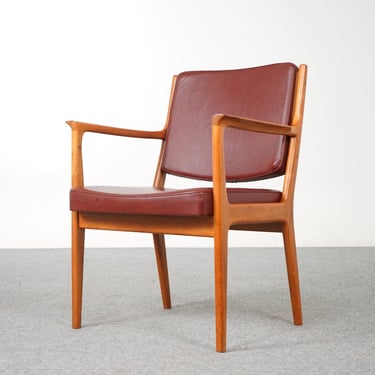 Walnut Danish Arm Chair - (320-026.3) 