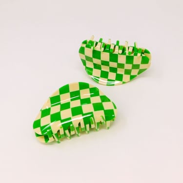 Checker Claw in Green by CHUNKS