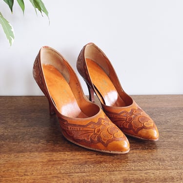 Vintage 1950s Mexican Tooled Leather Pumps - Size 7.5 / 8 
