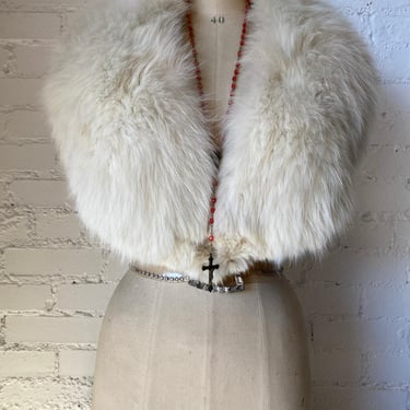 Vintage 1950s fox fur collar, fluffy wrap, old hollywood glam, 50s fashion 