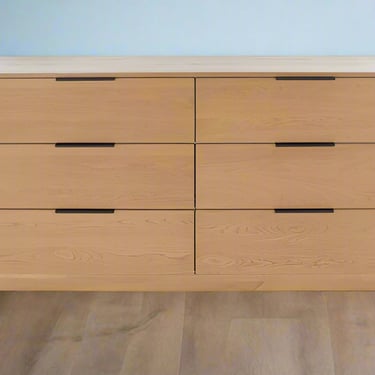 Safavieh Couture Gabrietta 6 Drawer Natural Wood Dresser FFE258-545