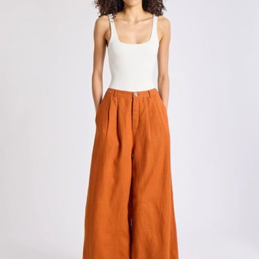 Avie Pant