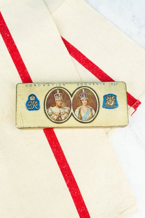 Vintage George VI and Queen Elizabeth 1937 Coronation Tin