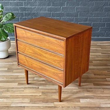 Mid-Century Modern 3-Drawer Dresser by Dixie, c.1960’s 