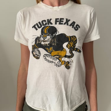 Tuck Fexas tee