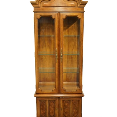 THOMASVILLE FURNITURE Legacy Collection Italian Provincial 31" Lighted Display Curio Cabinet 7831-870 