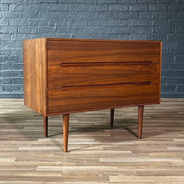 Mid-Century Danish Modern 3-Drawer Dresser by Arne Wahl Iversen, c.1960’s 
