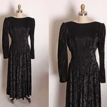 1980s Black Velvet Floral Burnout Long Sleeve Fit and Flare Gothic Dress by Jessica McClintock -L 