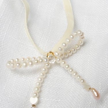 Jewels by Jewish Babe - White Bow Choker