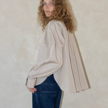 Brit Button Front Shirt in Stone