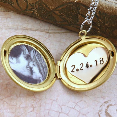 Gold Locket Necklace with Photo, Valentines Day Gift for Her, Personalized Jewelry, Unique Wedding, Heart Jewelry, Customized Date Necklace 