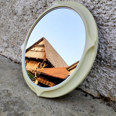 Vintage White Mirror/ Retro Mirror / Modern Mirror/ Round Mirror/ Italy / Wall Decor/ Round Plastic Mirror / Mid Century Modern Mirror / 80s 