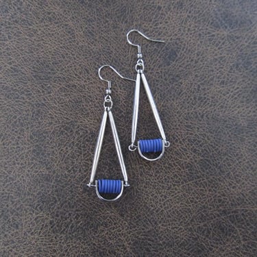 Pendulum periwinkle earrings 