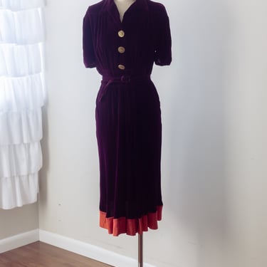 Size M/L, 1930s Plum Purple Silk Velvet Pleated Dress 