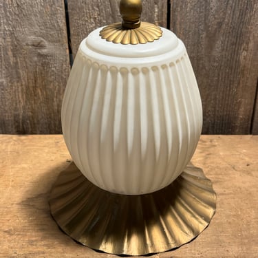 Vintage Finned Pendant Light 7” x 8”