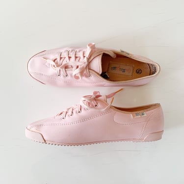 Vintage 1980s Pink Sneakers / size 5.5 