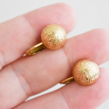 Vintage Etched Gold Metal Dome Clip Earrings 