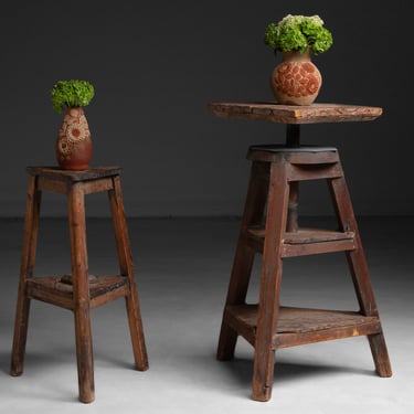 Sculptor's Stands / Terracotta Vases