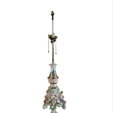 Antique Meissen Rococo Porcelain Figural Putti Flower Encrusted Sculptural Electrified Candlestick Lamp, 19th Century Ernst August Leuteritz 