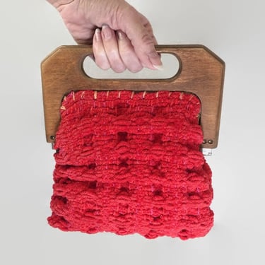 VINTAGE 1940s 1950s Knitted Red Chenille Handbag With Wooden Top Handle Frame | 40s 50s Handmade Knitting Purse Crochet Sewing Pouch Bag vfg 
