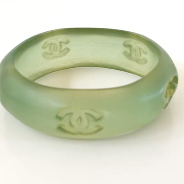 Vintage 90's CHANEL CC Logos Monogram GREEN Resin Cuff Bangle Bracelet jewelry 