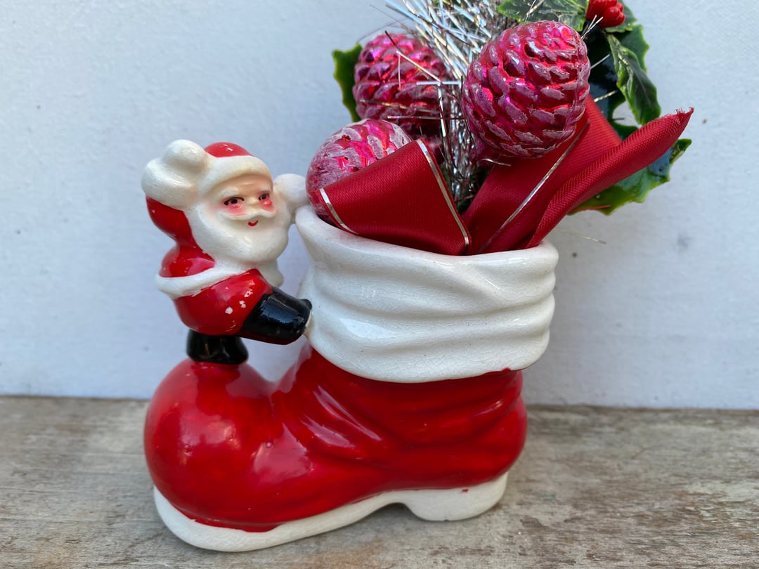 Napco - Santa with Puppies Item # 53825