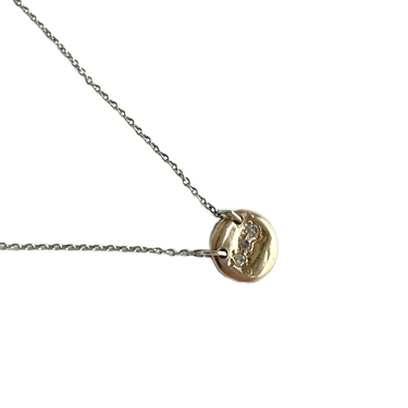 Sonja Fries | Small Gold Nugget Pendant with 3 Diamonds