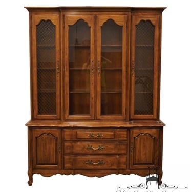 Thomasville deals display cabinet