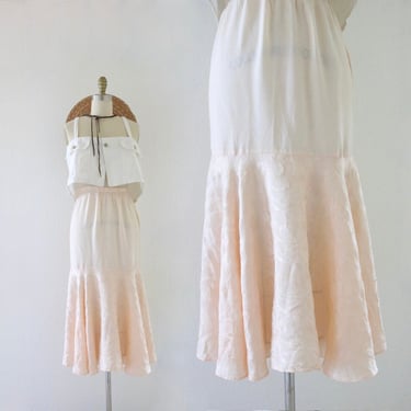 apricot flutter skirt 22-30 